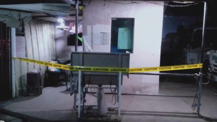 Security guard, stabbed by his coworker