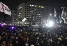 Protesta batok sa administrasyon ni South Korea President Yoon Suk Yeol, nagapadayon apisar sang pagbawi sang martial law