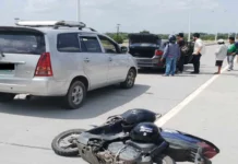 Rider, pilason sang nakabunggo sa kotse ang ginamaneho nga motorsiklo sa Sunset Boulevard