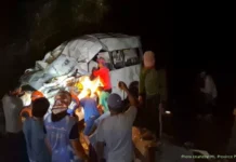 5 patay, 9 pilason sa nahulog nga tourist van sa pil-as sa Mt. Province