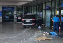 2 patay, lakip ang 4-anyos nga bata, samtang 3 ang pilason kasunod sang pag-arado sang SUV sa mga tawo sa NAIA Terminal 1
