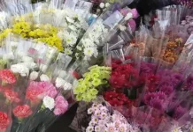 Pista Minatay: Flower vendor sa Jaro Plaza, nagpanugyan nga magtemprano pa sa pagbakal agud indi maubusan sang suplay