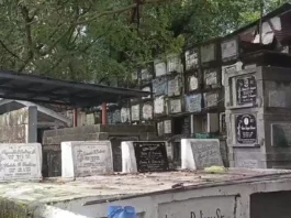 Pagdemolish sang nagkalaguba nga pantyon sa Tanza Public Cemetery, temporaryo nga ginpauntat