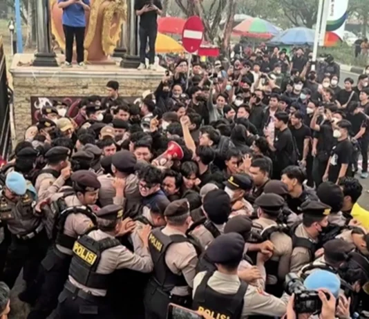Indonesians, nagprotesta bangud sang binulan na nga wildfire nga wala gihapon napalong