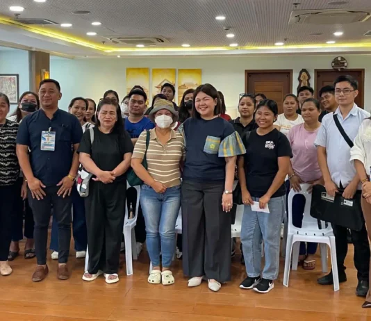 64 ka repatriated OFWs sa Iloilo City, nakabaton sang ₱10k nga financial assistance sa Iloilo City Government