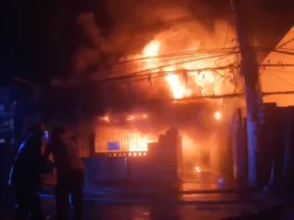 15 ka mga baligyaan sa merkado sa Estancia, Iloilo, nasunog; P9.3 milyon balor sang mga nasunog