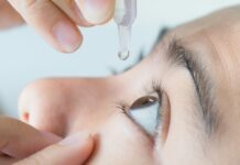 Babaye sa U.S., sangkiri nga mabulag kat masae-an nga eyedrops ro super glue!
