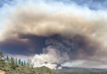State of emergency gindeklara eon sa Mariposa County, California bangud sa wildfire