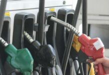 Presyo it krudo ag kerosene, ginaeauman nga makaangkon it rollback hin-aga nga adlaw it Martes; presyo it gasoline, may dugang nga piso suno sa DOE