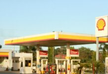Shell Gasoline Station, owa pa nagpatuman it paghueag sa presyo it petrolyo