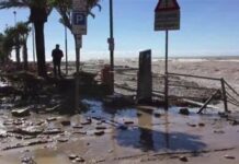 Search and rescue operation it mga otoridad sa Italian holiday island nagapadayon kasunod it maeapnagon nga pagbaha ag pagkahugos it eogta