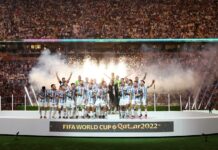 Argentina , naging favorite it crowed nga magdaog kontra sa defending champion ag powerhouse team man nga France.