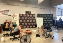 60-anyos nga eaeaki halin sa Florida, nag-obra it 3,264 pushups sa sueod it sang oras agud nga makahimo it world record