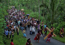 Mga aktibidadis it mga katoliko nga may kaangtanan sa Semana Santa sa Indonesia, suportado it gobyerno