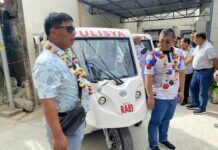 Ap-at ka mga E-trikes maghalin sa Philippine National Police National Headquarters (NHQ), napasaalima eon it Malay Municipal Police Station