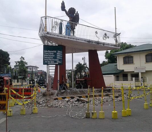 ₱20,000 nga padya, ginproponer para mausoy ro naduea nga estatwa it Aloha tribal leader ; iskultura, gina-alegar nga naispatan sa sangka banwa sa Aklan sa Kalibo