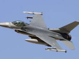 F-16 fighter jets nga halin sa US nag-abot na sa Ukraine