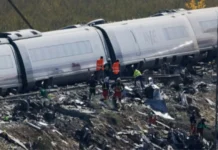 64 patay, kapin 100 ang nasamaran sa banggaan sang duha ka high-speed train sa Spain