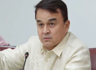 Barbers, nagpanawagan sang imbestigasyon sa posible nga pag-take advantage sang China sa pagkabahin-bahin sang politika sa Pilipinas
