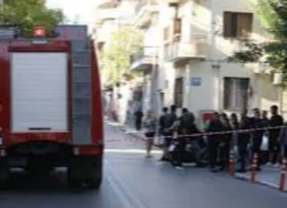 Duha ka pulis kag duha ka sibilyan, pilason sa paglupok sang ginapatihan explosive device sa Athens, Greece