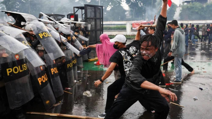 estudyante-indonesia-nagpatigayon-sang-protesta-batok-nagalala-nga-haze