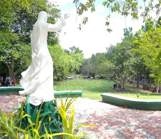 Golden Valley II Memorial Gardens, preparado na sa pagdagsa sang mga bisita sa Todos los Santos kag Kalag-kalag