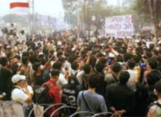 Libo-libong estudyante sa Indonesia nagprotesta laban sa haze crisis, nanawagan ng state of emergency