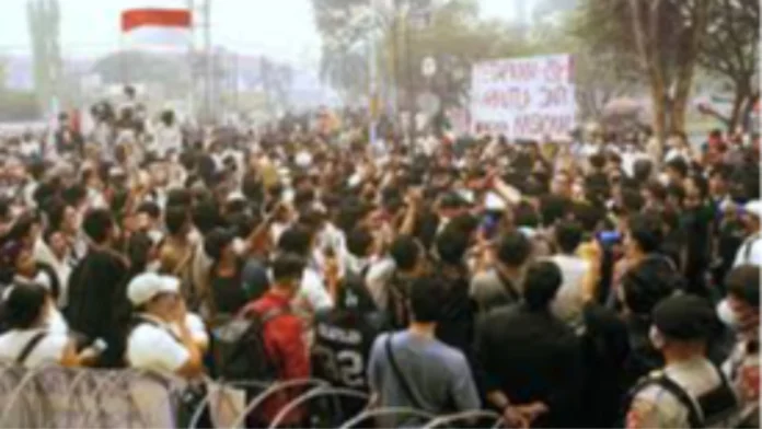 libo-libong-estudyante-indonesia-nagprotesta-laban-haze-crisis-nanawagan-state-emergency