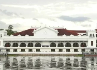 Malacañang, nag-awhag kay Bato dela Rosa nga boluntaryo nga magsungka sa ICC