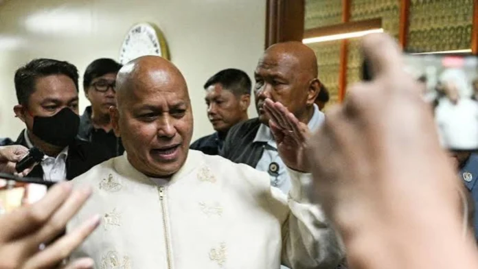 pnp-naglunsar-sang-hotlines-mapadasig-pagpangita-sen-bato-dela-rosa