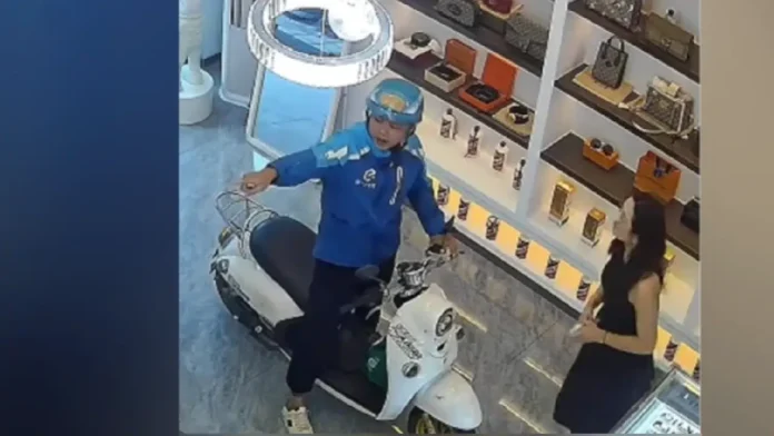 DELIVERY_GUY