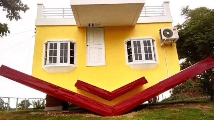 INVERTED_HOUSE