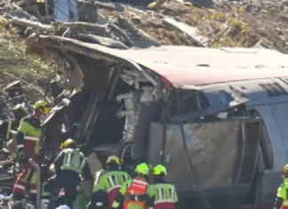 64 nga indibidual, natay iti panagdinnungpar ti dua nga high-speed train idiay Spain