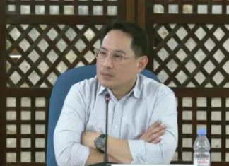Prosekusion , saanen a mangnamnama sumango iti impeachment trial ni VP Sara