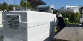 Singir kadagiti agpadalos ti tanem iti Catholic Cemetary ditoy ciudad ti Laoag, ngimmato
