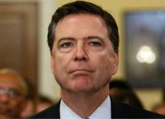 Dati a Federal Bureau of Investigation chief James Comey, sumango ti federal charges iti maikatlo a gundaway
