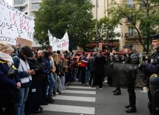 Agarup 1,000 nga indibidual, naarestar kabayatan ti manarimaan a tignay protesta idiay France