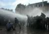 nasurok a 1,200 a tattao ti inarestar dagiti otoridad iti nadamsak a tignay-protesta idiay France