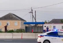 Padi ken pulis natay iti panagraut dagiti armado a suspek iti simbaan ken synagogue