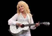 Queen of country music Dolly Parton, pimmusayen iti tawen nga 80