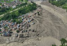 Bilang dagiti natay iti nalawa a panaglayus idiay Nepal, dumanonen ti 162; ginasut nga indibidual agtaltalinaed a mapukpukaw