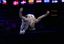 Carlos Yulo, nakastreken iti floor exercise ken vault finals ti 54th Artistic Gymnastics World Championships