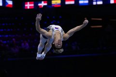 Carlos Yulo, nakastreken iti floor exercise ken vault finals ti 54th Artistic Gymnastics World Championships