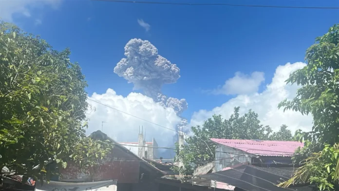 alert-level-naipangato-gapo-iti-moderately-explosive-eruption-ti-bulkan-mayon-ita-nga-aldaw