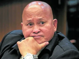 Kinuwestiyon ti kampo ni Senador Ronald “Bato” dela Rosa ti legalidad ti ₱50-milion a gunggona ti gobierno para iti impormasion a mangiturong iti pannakaaresto ti senador.