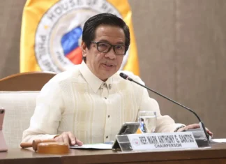 Rep. Santos, patpatutukan ti departure alerts iti Laos drug probe