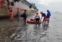 Philippine Coast Guard, patuloy ang maigting na pagbabantay sa sumadsad na barko sa Sorsogon para maiwasan ang posibleng oil spill