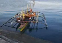 Tripulante nakasalbar makalihis na diritan na pagkasulo kan piglulunadang bangka