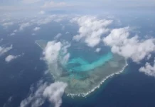 Nagkapirang lehislador, inagyat an China na lumayas sa teritoryo, irespeto an direchos kan Pilipinas