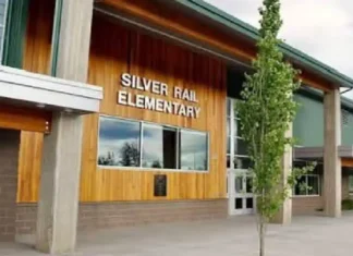 Apat Gadan sa Pamamaril sa Eskwelahan sa Oregon